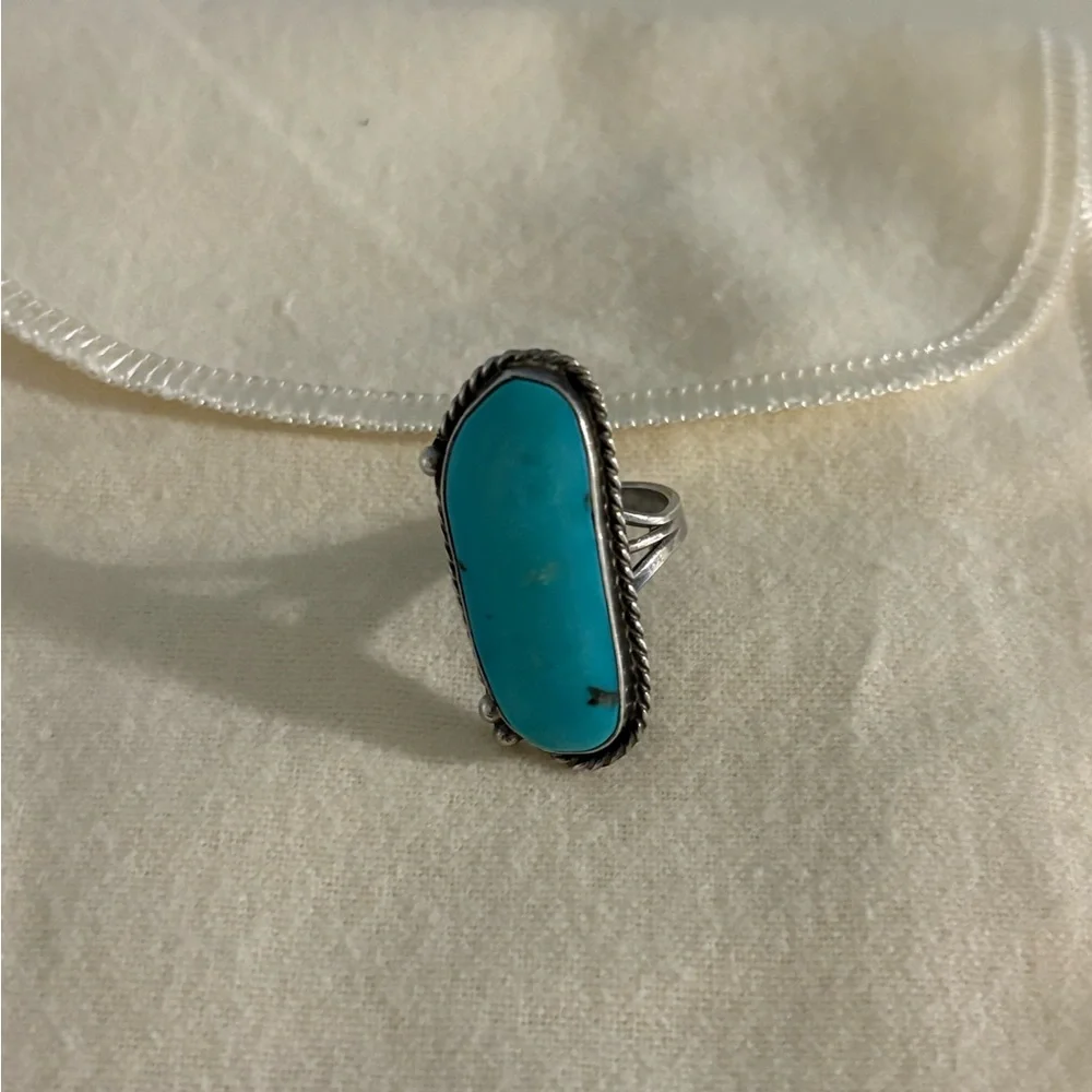Turquoise Silver Ring - Picture 1 of 5